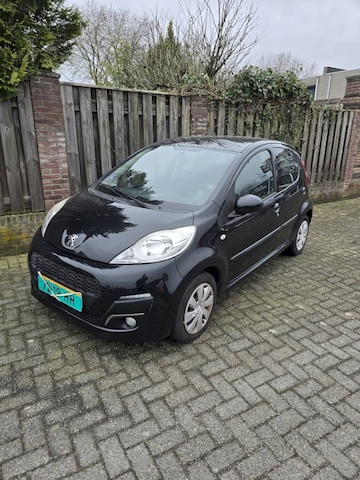 Peugeot 107 (2012)