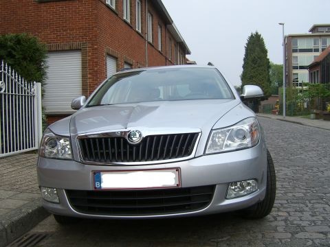 Skoda Octavia Combi 1.6 TDI Ambition Businessline (2011)