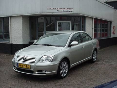 Toyota Avensis 2.4 16v VVT-i D4 Linea Luna (2005)