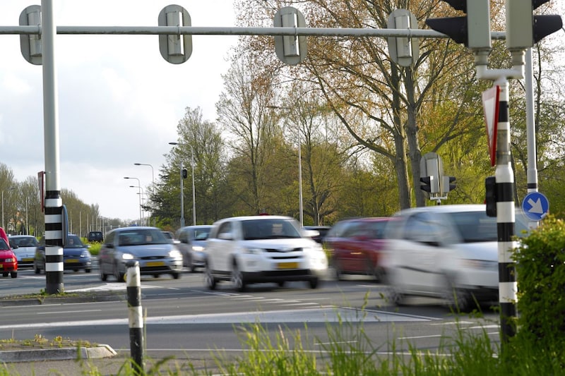 Auto blijft altijd sneller dan ov, zelfs in de spits