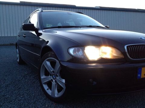 BMW 330d touring Executive (2003)