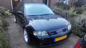 Audi S3 quattro (2001)