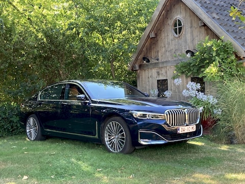 BMW 745e