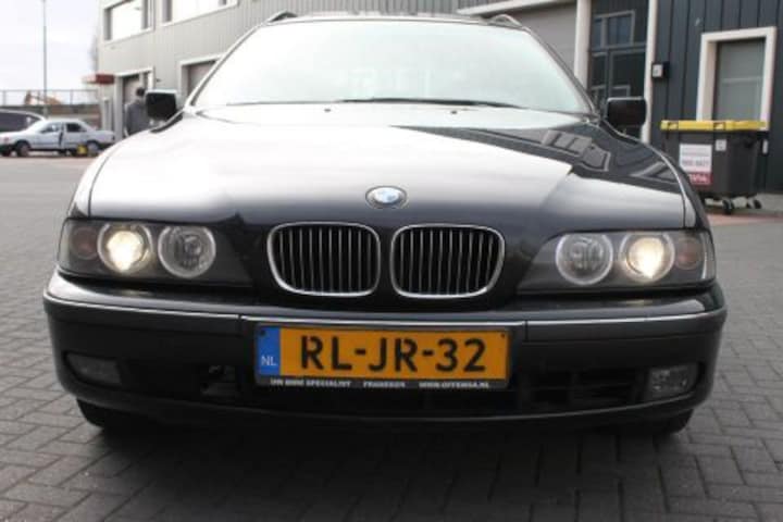 BMW 528i touring Executive