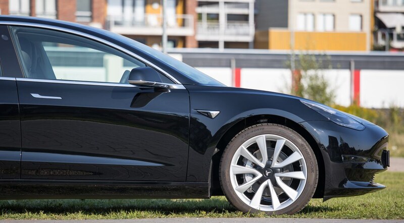Tesla Model 3 Long Range (2019)
