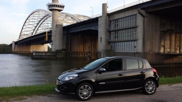 Renault Clio 1.6 16V 128 GT (2010)