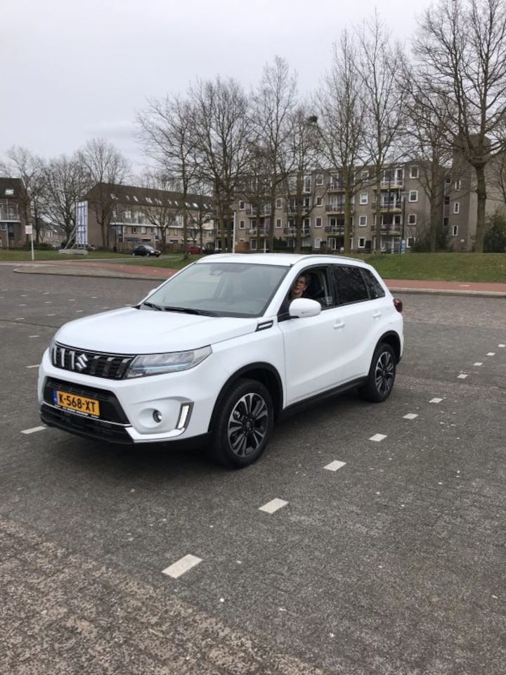 Suzuki Vitara 1.4 Boosterjet Smart Hybrid Style (2021)