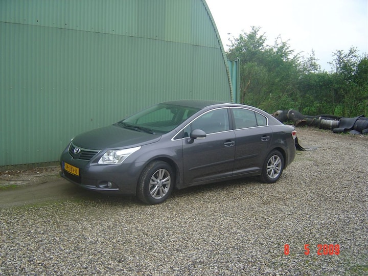 Toyota Avensis 1.8 VVT-i Dynamic (2009)