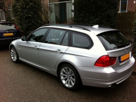 BMW 318d Touring Corporate Lease Business Line (2011)