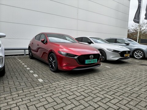 Mazda 3 SkyActiv-X 2.0 180 Luxury