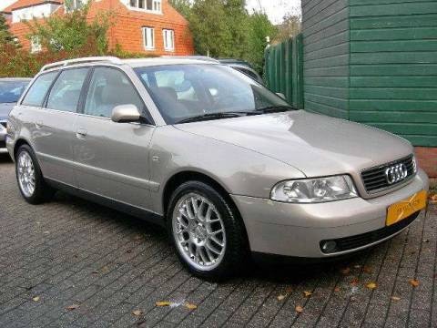 Audi A4 Avant 2.5 TDI (2001)