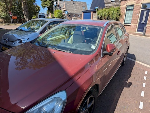 Volvo V60 D5 AWD Momentum
