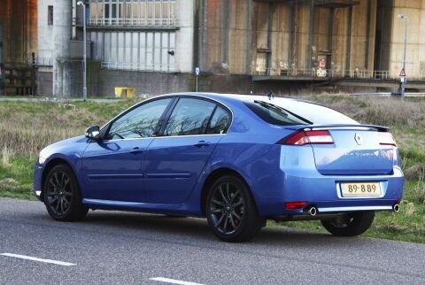 Renault Laguna 2.0 dCi 180 GT (2012)