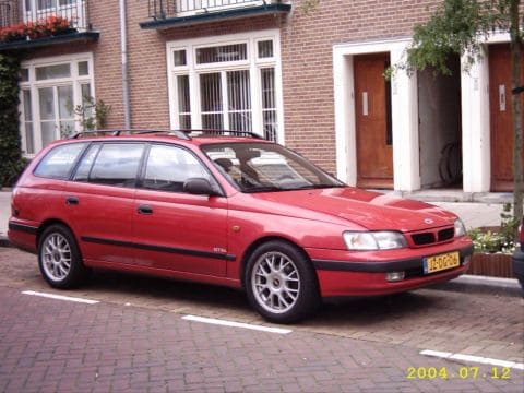 Toyota Carina E Stationwagon 2.0 GTSi (1995)