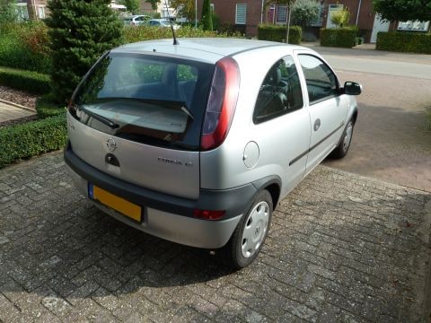 Opel Corsa 1.2-16V Easytronic Comfort (2001)