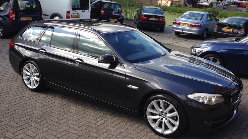 BMW 520d Touring High Executive (2012)