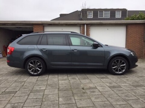 Skoda Octavia Combi 1.2 TSI 105pk Greentech Ambition Bus. (2015)