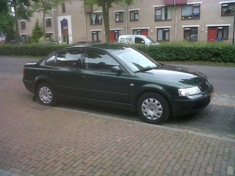 Volkswagen Passat 1.9 TDI 90pk Trendline (1998)