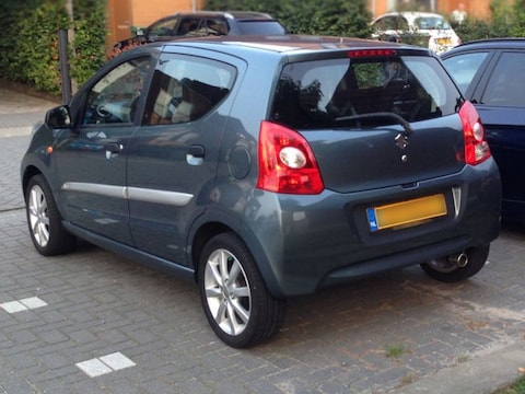 Suzuki Alto 1.0 Silver-Line