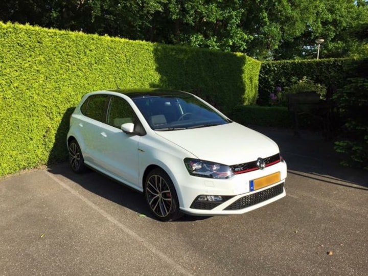 Volkswagen Polo 1.8 TSI GTI (2015)