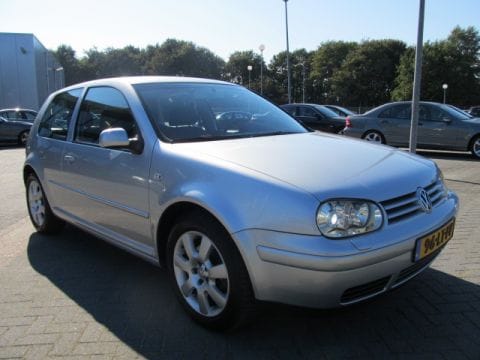 Volkswagen Golf 2.0 Pacific (2003)