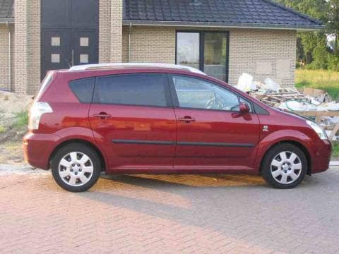 Toyota Corolla Verso 2.0 D-4D Linea Luna (2005)