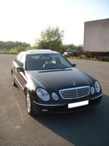 Mercedes-Benz E 220 CDI Elegance (2004)