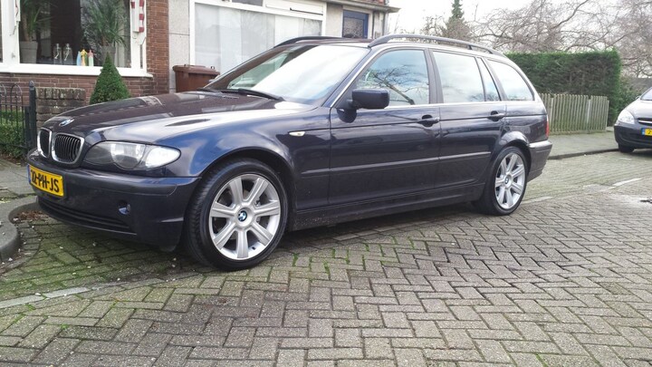BMW 318i touring Edition (2004)