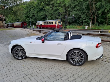 Fiat 124 Spider 1.4 MultiAir 16v Lusso (2016)