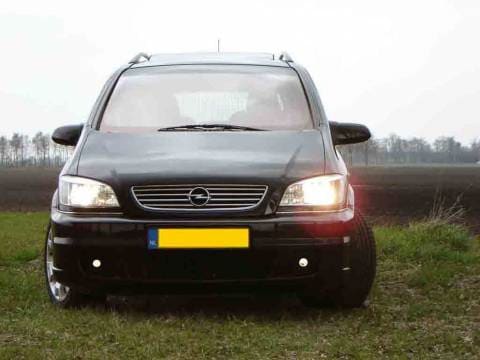 Opel Zafira OPC Turbo 2.0 (2002)