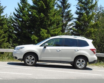 Subaru Forester 2.0 Luxury (2013)