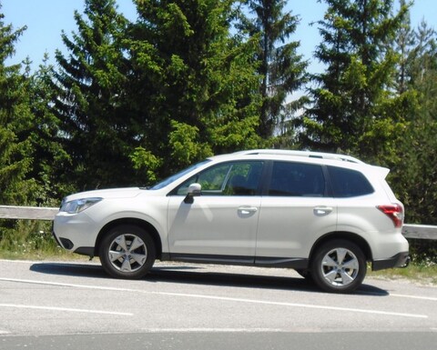 Subaru Forester 2.0 Luxury
