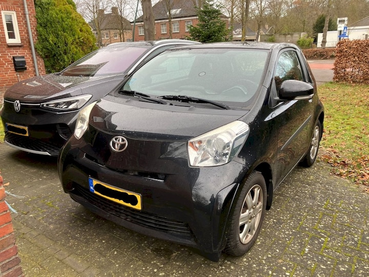 Toyota iQ 1.0 VVT-i Comfort (2009)