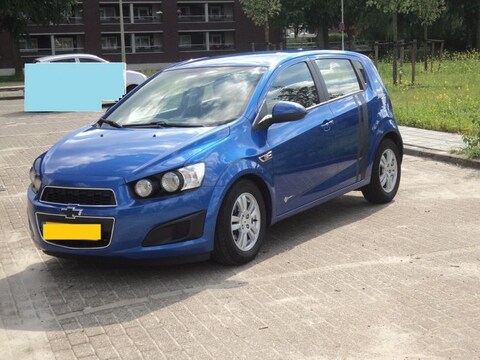 Chevrolet Aveo 1.2 LT (2013)