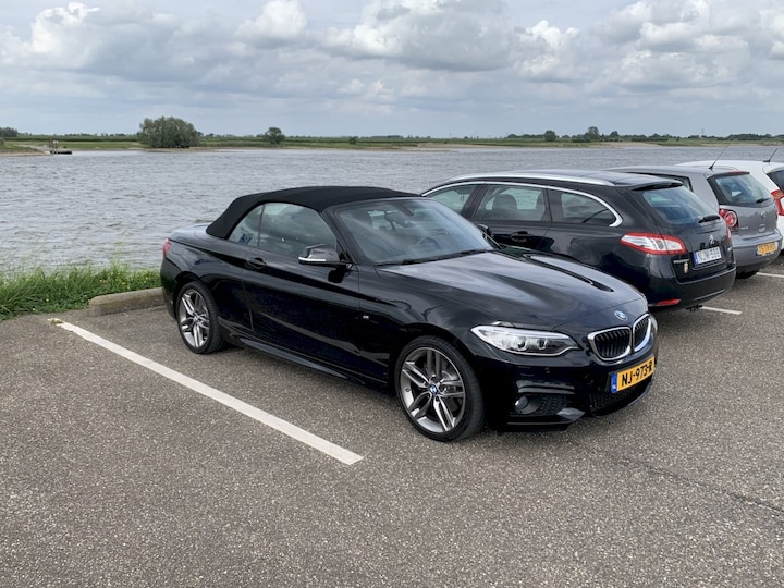 BMW 220i Cabrio (2017)
