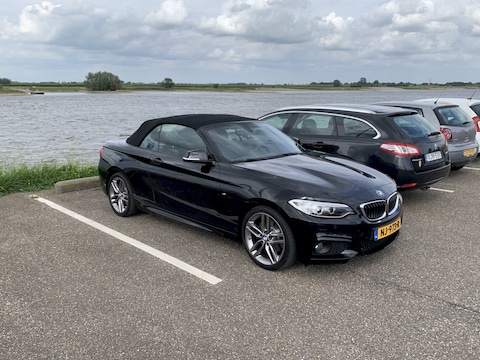 BMW 220i Cabrio