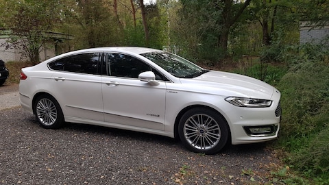 Ford Mondeo HEV Vignale