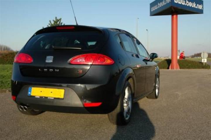 Seat Leon 2.0 TFSI FR (2006)