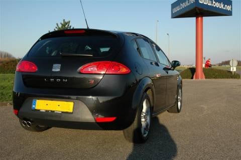 Seat Leon 2.0 TFSI FR (2006)