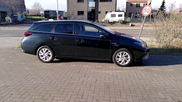 Toyota Auris Touring Sports 1.8 Hybrid Dynamic (2018)