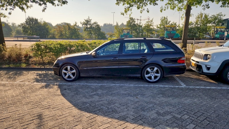 Mercedes-Benz E 220 CDI Avantgarde Combi (2008)
