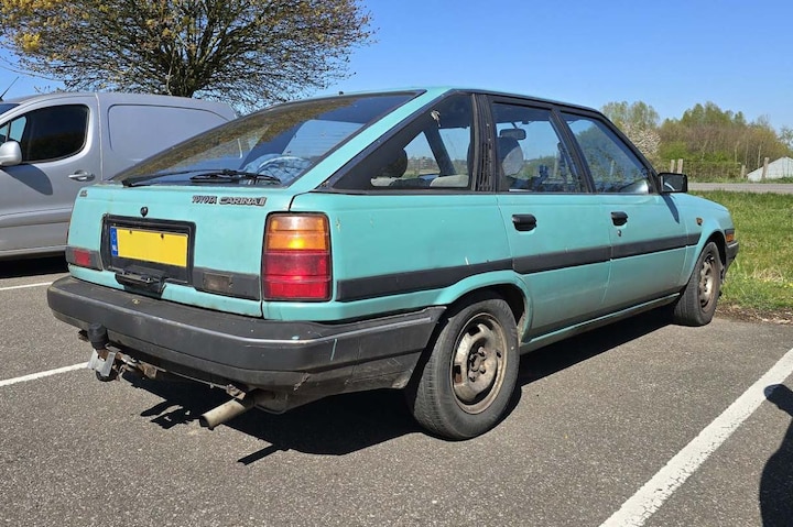 Toyota Carina