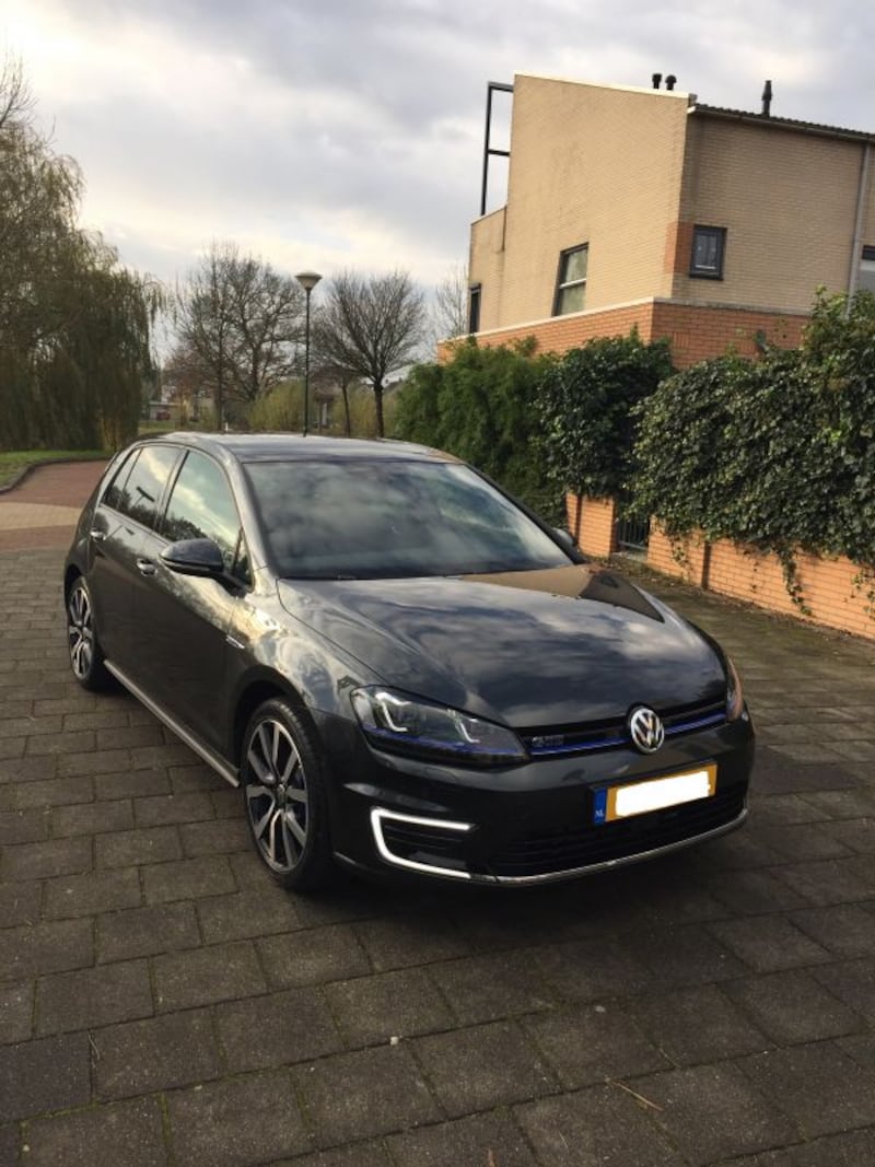 Volkswagen Golf 1.4 TSI GTE (2014)
