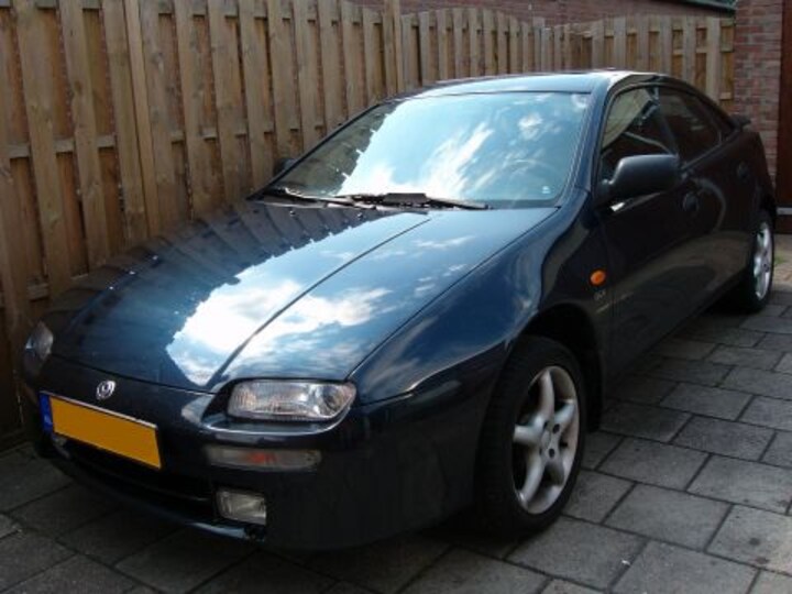 Mazda 323 F 1.5i GLX