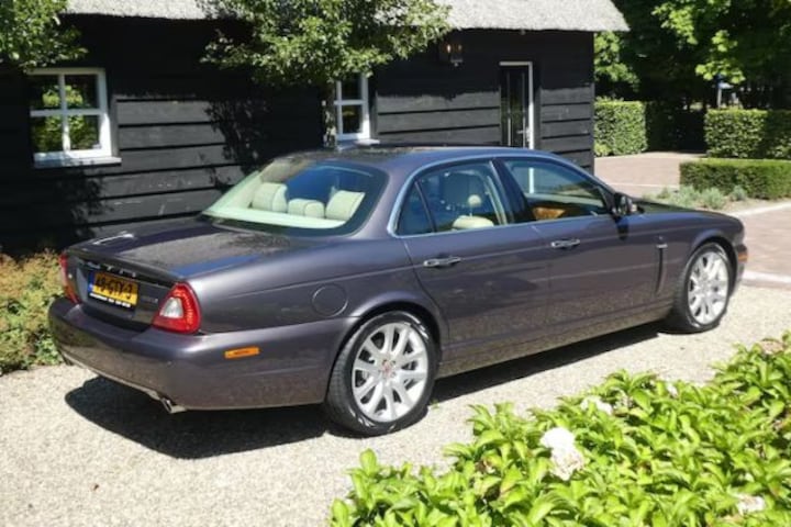 Jaguar XJ8 used