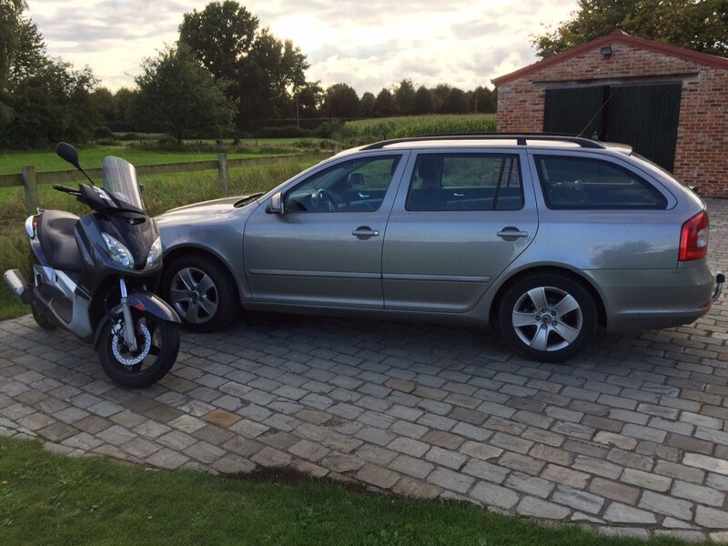 Skoda Octavia Combi 1.6 TDI Ambition (2010)
