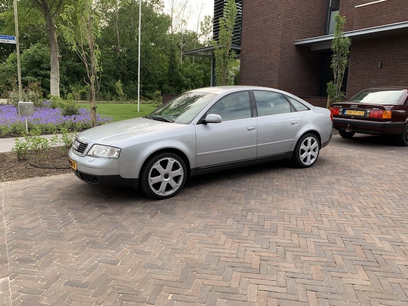 Audi A6 2.8 5V quattro (1997)