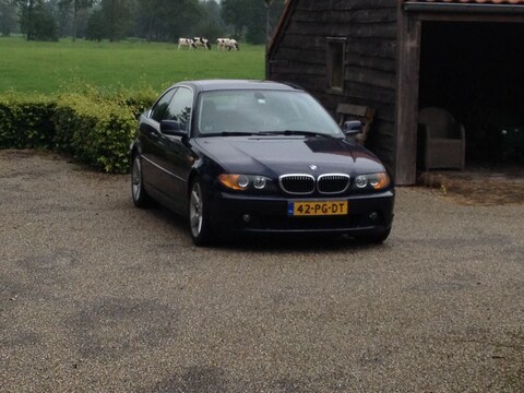 BMW 330Cd Executive (2004)