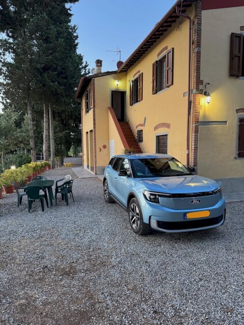 Ford Explorer EV Extended Range RWD Limited Edition