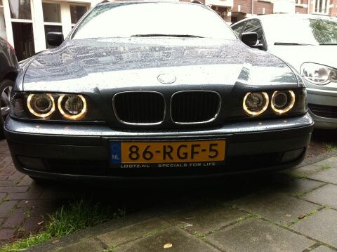 BMW 523i touring Executive (1999)